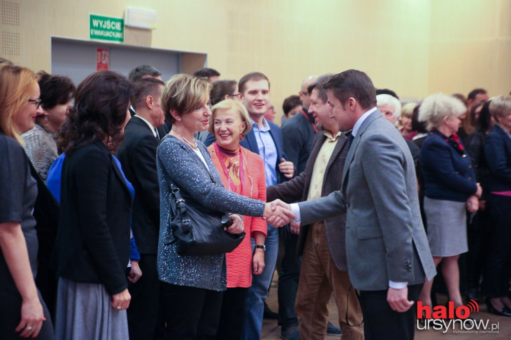 Pożegnanie burmistrza. Były kwiaty i uściski dłoni. FOTO