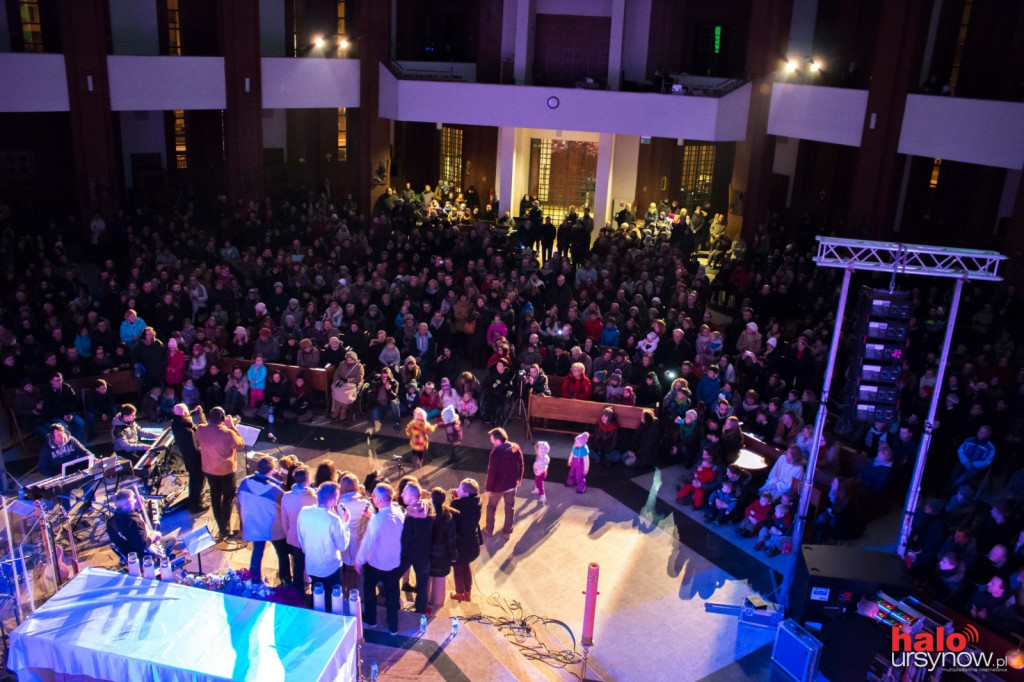 Kolędy z całego świata! KONCERT GOSPEL U ŚW. TOMASZA AP.