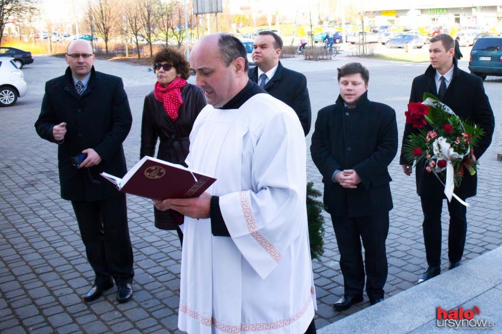 5. rocznika katastrofy smoleńkiej. Ursynowskie władze złożyły kwiaty