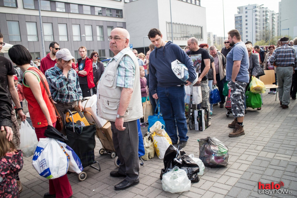 Długie kolejki po sadzonki, czyli Warszawskie Dni recyklingu na Ursynowie