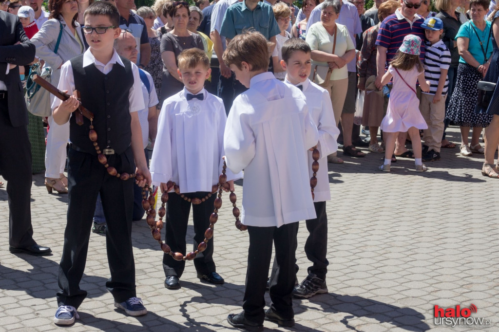 Boże Ciało. Procesja przeszła ulicami Ursynowa. FOTO