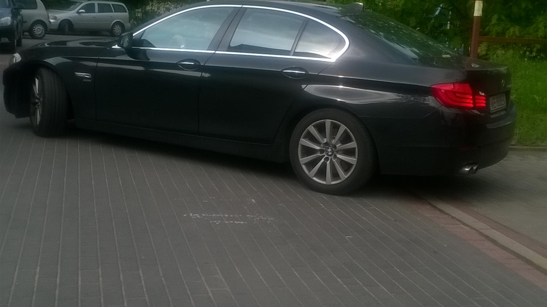 Spółdzielnia postawi szlabany przy Dembowskiego. Będzie bezpieczniej?