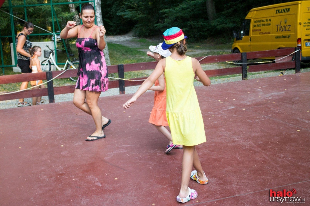 Potańcówka w Powsinie. Tancerze roznieśli parkiet!