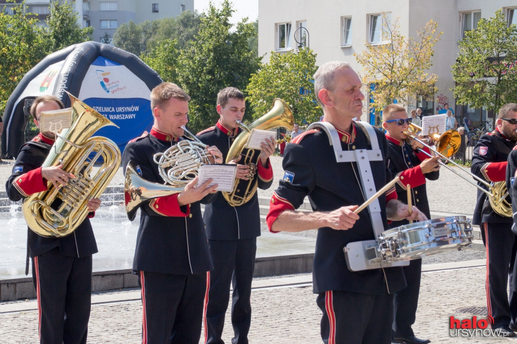 Ursynowianie świętują z okazji 95 rocznicy Cudu nad Wisłą. FOTO