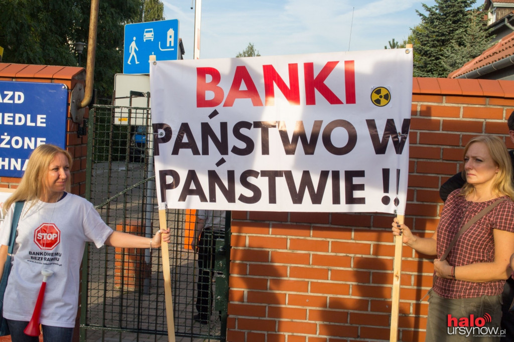 Pikieta na Ursynowie. 