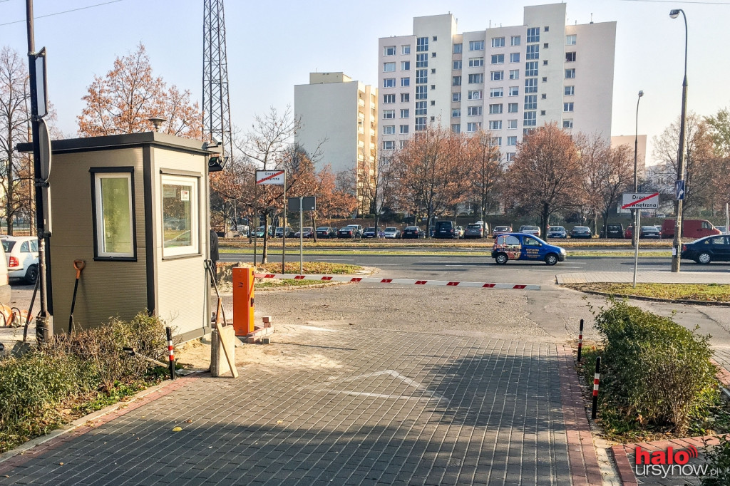 Nowe linie przy szkole i przedszkolu przy Dembowskiego. SZLABAN ZNIKNIE?