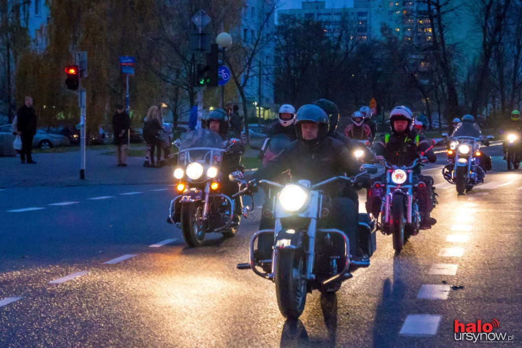 Motocykliści uczcili Święto Niepodległości. PARADA NA URSYNOWIE