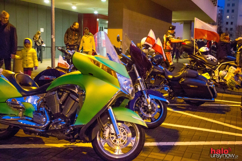 Motocykliści uczcili Święto Niepodległości. PARADA NA URSYNOWIE