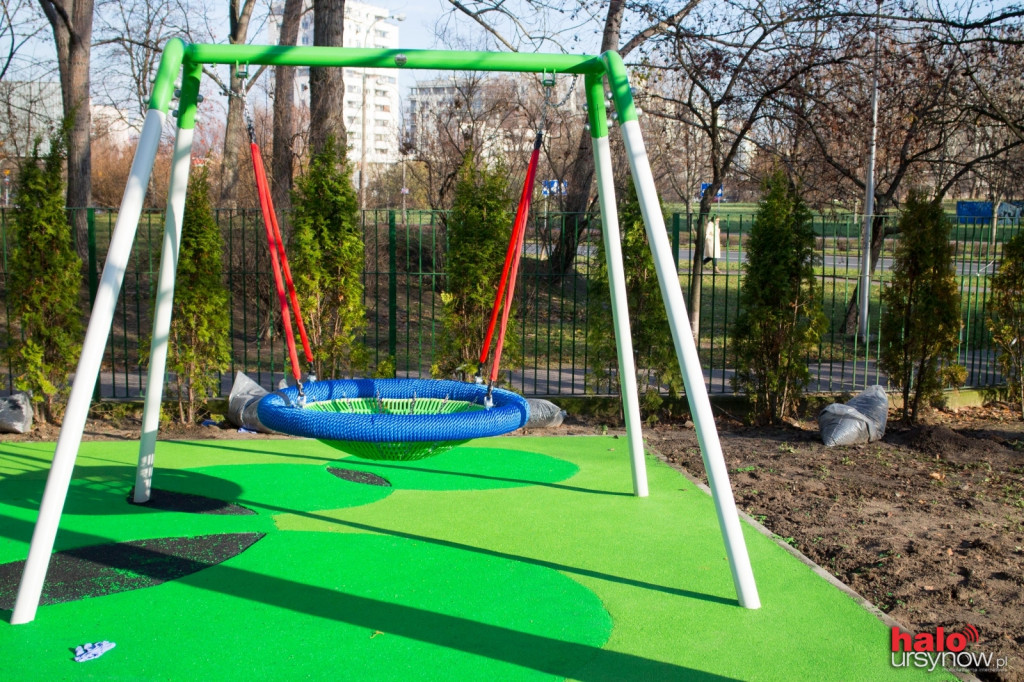 Specjalistyczny plac zabaw na Teligi prawie gotowy! FOTO