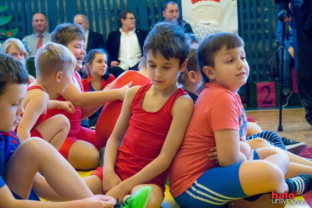 Mikołajowie lubią... zapasy! I Ursynowski Turniej Zapaśniczy FOTO
