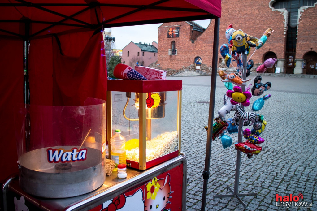 Jarmark Świąteczny czas zacząć! Stoiska już prawie gotowe FOTO