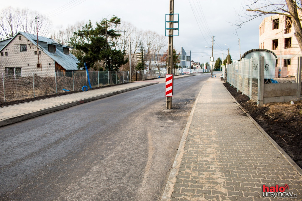Kolejny absurd drogowy? Słup na jezdni na Baletowej