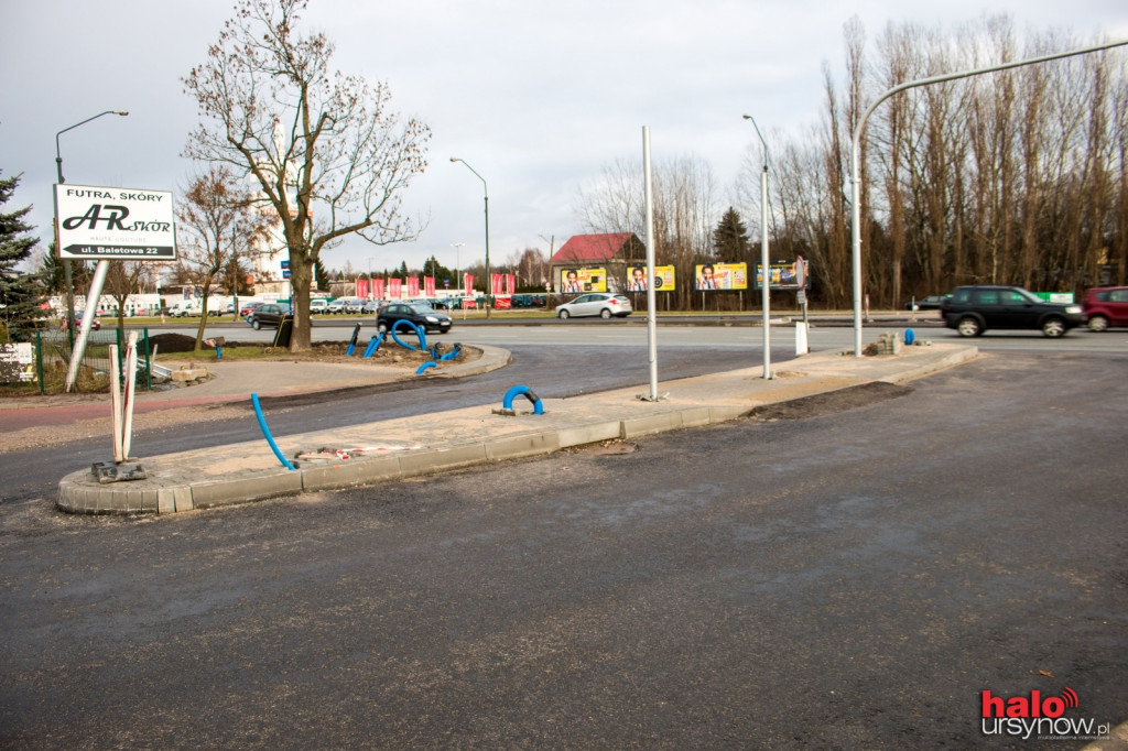 Kolejny absurd drogowy? Słup na jezdni na Baletowej