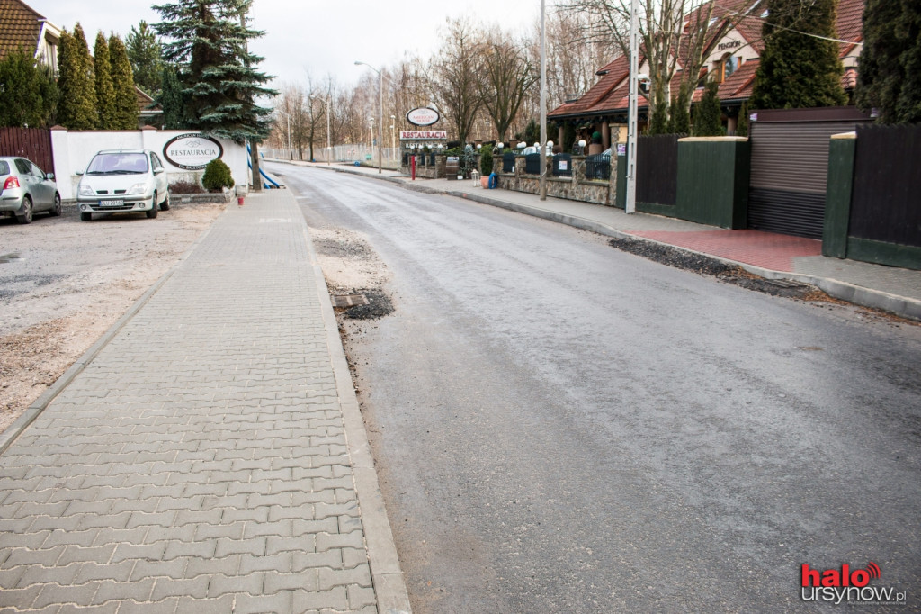 Kolejny absurd drogowy? Słup na jezdni na Baletowej