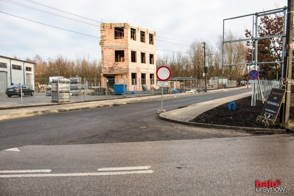 Kolejny absurd drogowy? Słup na jezdni na Baletowej