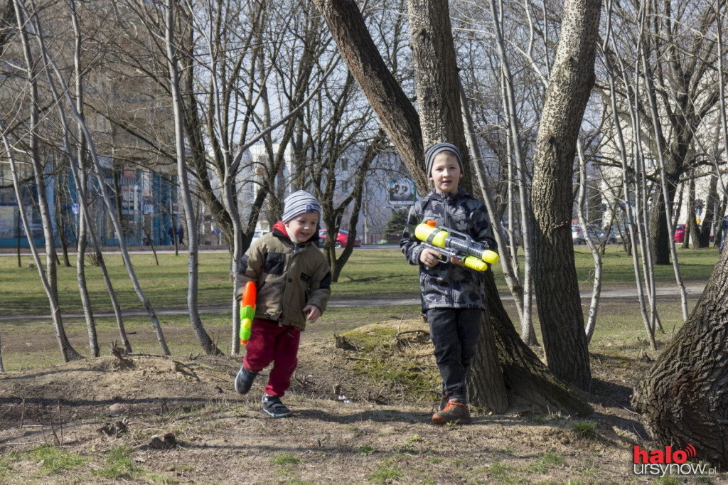 Śmigus dyngus na Ursynowie. Kulturalnie i bez ekscesów FOTO