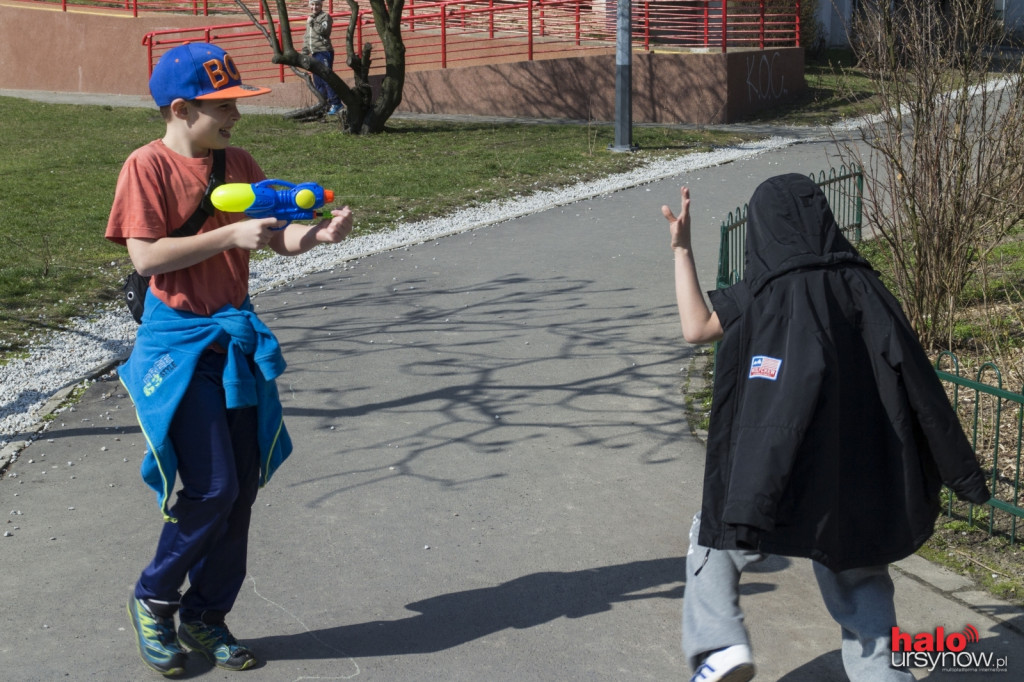 Śmigus dyngus na Ursynowie. Kulturalnie i bez ekscesów FOTO