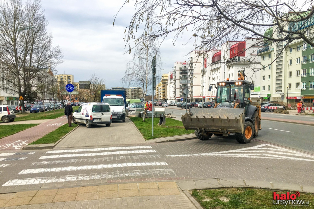 Miejsca postojowe przy KEN będą skośne! RUSZYŁY ROBOTY