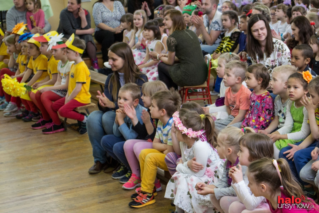 Spring is here! Festiwal piosenki angielskiej w przedszkolu. FOTO