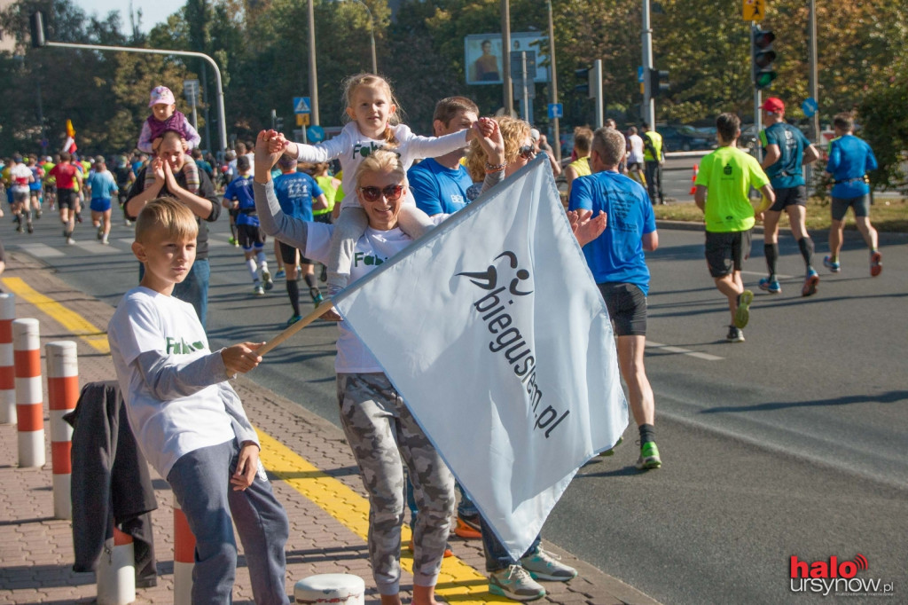 Niesamowity doping! Tak Ursynów witał maratończyków FOTO