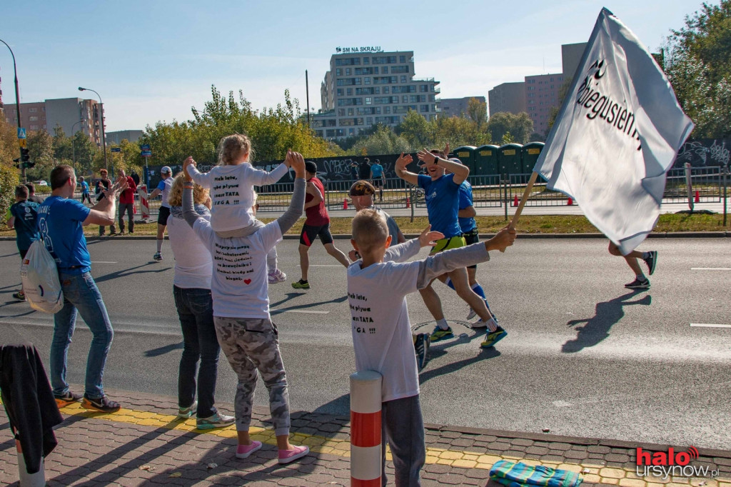 Niesamowity doping! Tak Ursynów witał maratończyków FOTO