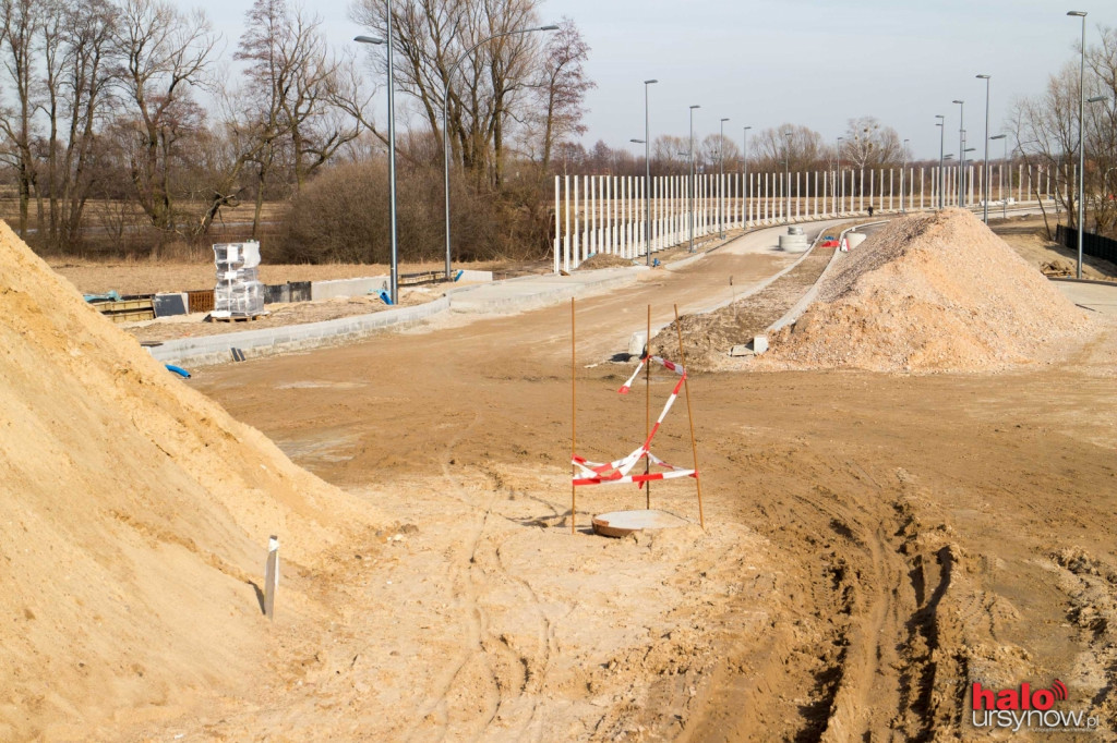 Nowokabacka urwie się w polu? Ratusz ma kłopot z... urzędnikami