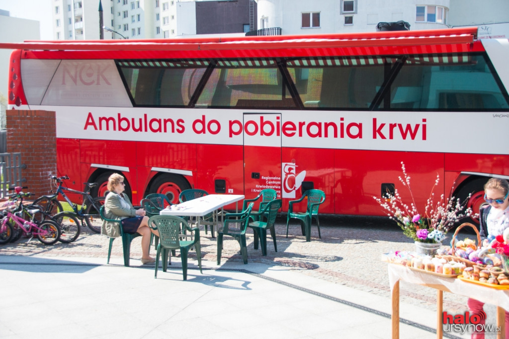 Parafianie (i nie tylko) oddawali dziś krew na Dereniowej.