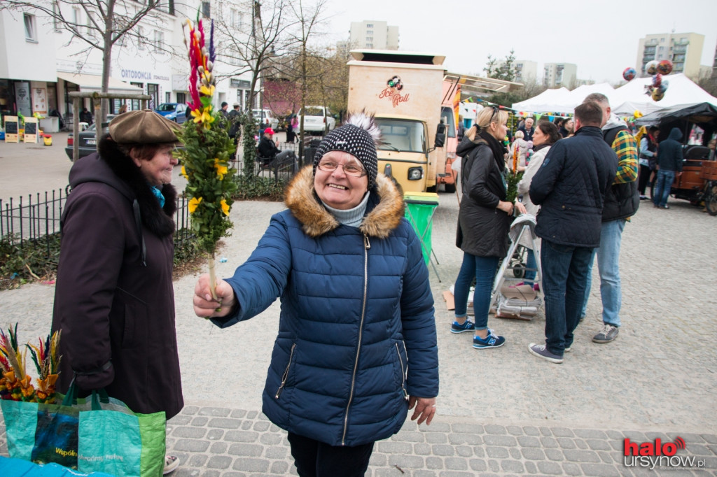 Ursynowski Targ Wielkanocny, czyli ślimaki, nepalskie pierogi i karuzela. FOTO