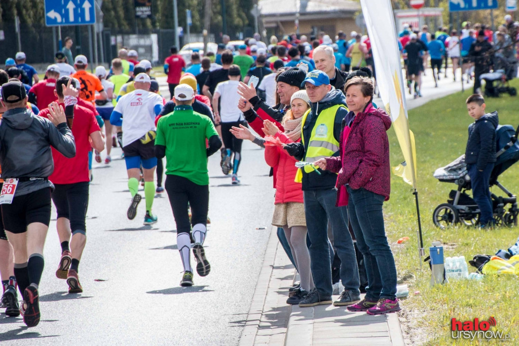 ORLEN WARSAW MARATHON. Gorrrący doping na Ursynowie! FOTO