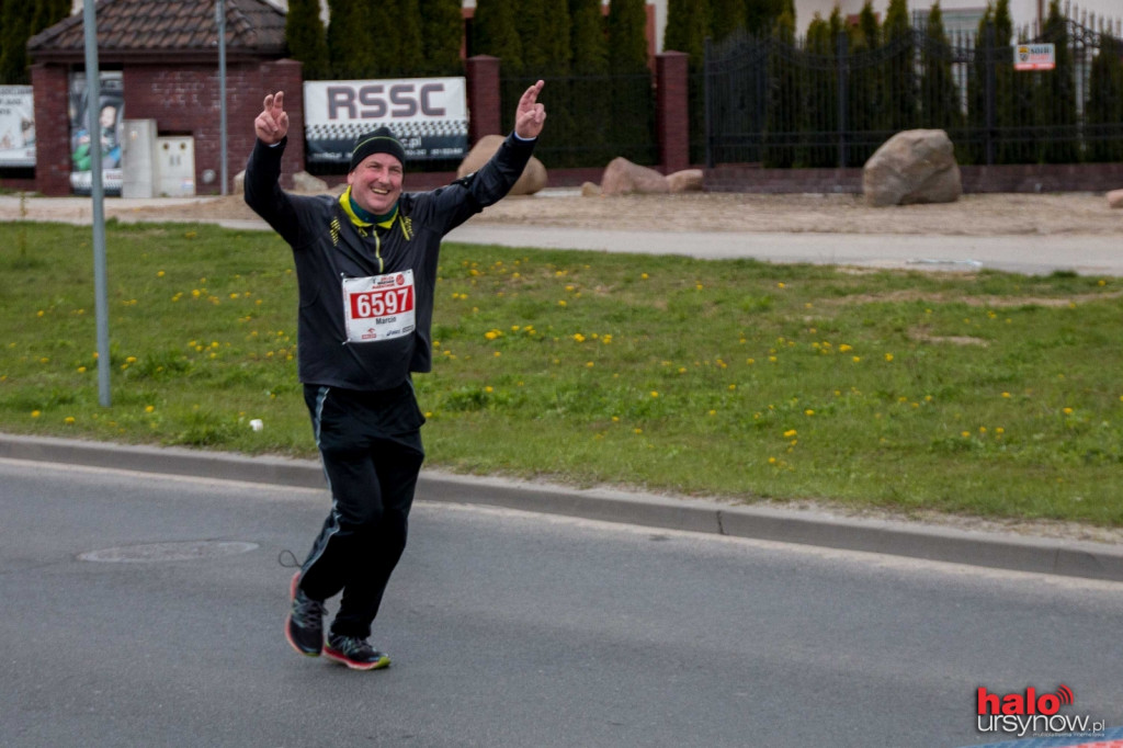 ORLEN WARSAW MARATHON. Gorrrący doping na Ursynowie! FOTO