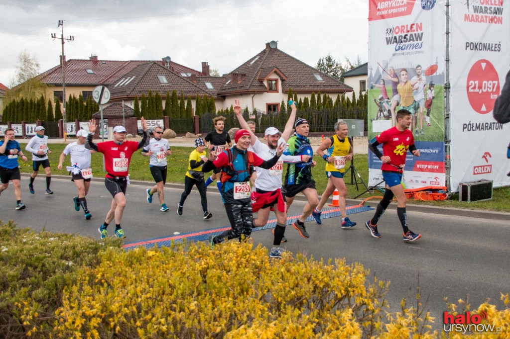 ORLEN WARSAW MARATHON. Gorrrący doping na Ursynowie! FOTO