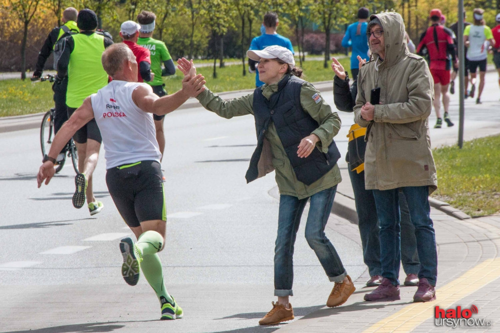 ORLEN WARSAW MARATHON. Gorrrący doping na Ursynowie! FOTO