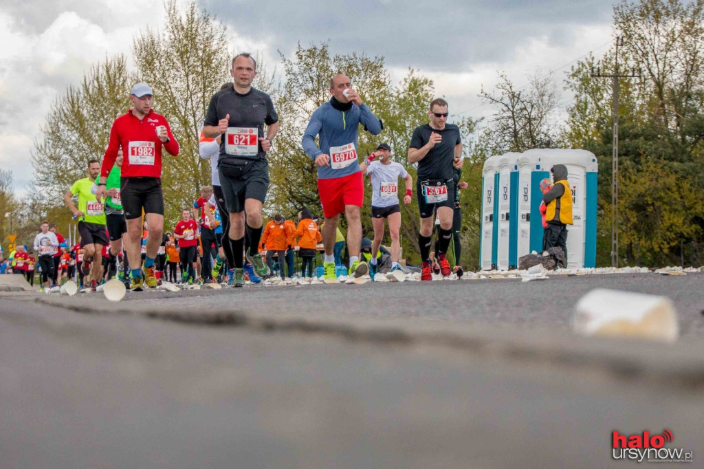 ORLEN WARSAW MARATHON. Gorrrący doping na Ursynowie! FOTO