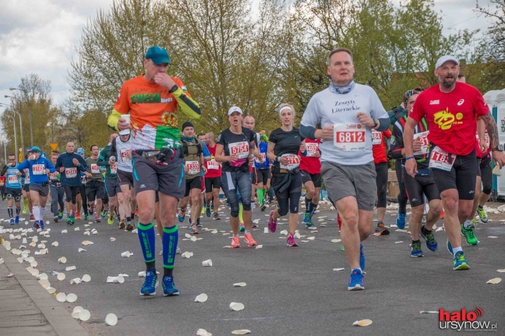 ORLEN WARSAW MARATHON. Gorrrący doping na Ursynowie! FOTO