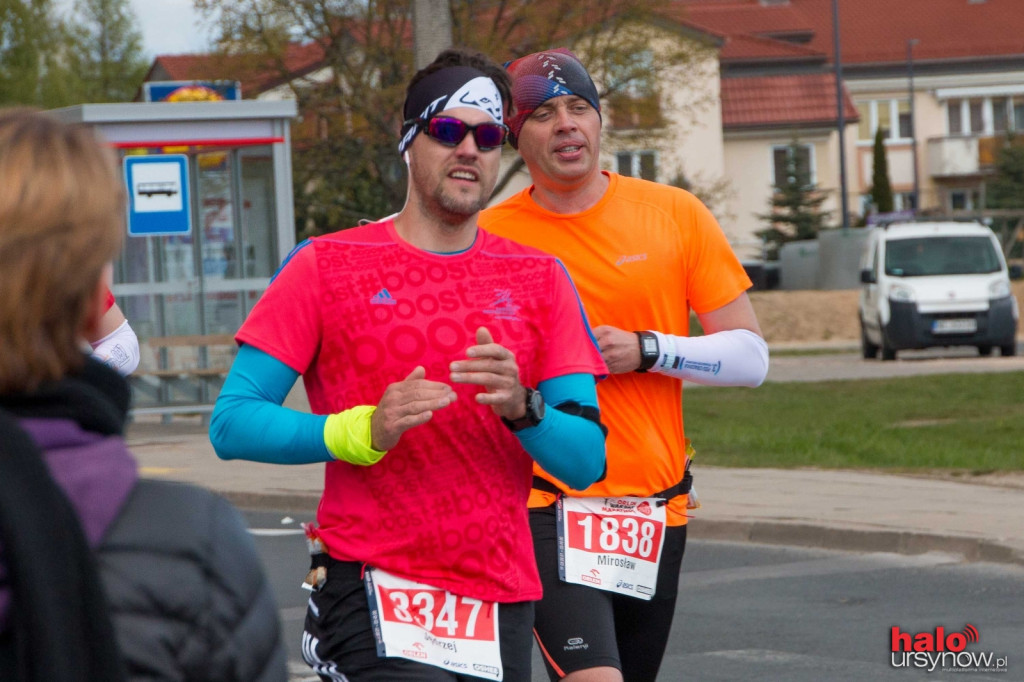 ORLEN WARSAW MARATHON. Gorrrący doping na Ursynowie! FOTO