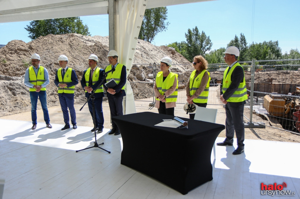 Szpital Południowy rośnie jak na drożdżach