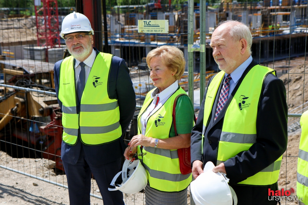 Szpital Południowy rośnie jak na drożdżach