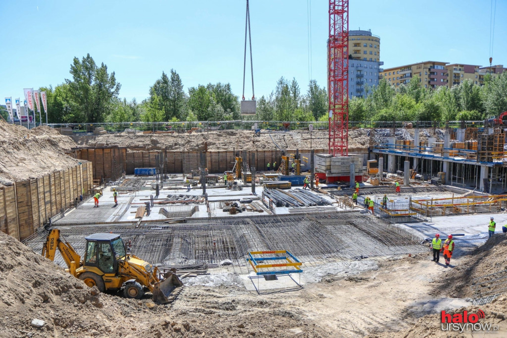 Szpital Południowy rośnie jak na drożdżach