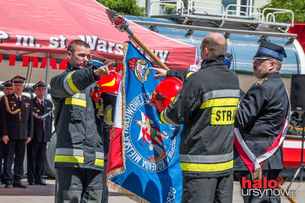 Dzień Strażaka na Ursynowie. Bohaterscy mundurowi i cywile. FOTO