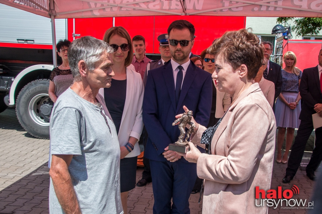 Dzień Strażaka na Ursynowie. Bohaterscy mundurowi i cywile. FOTO