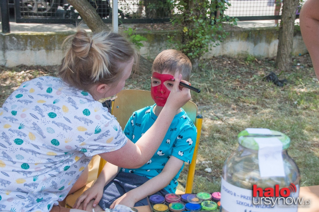Abrakadabra, to czary i magia! Piknik w Hospicjum Onkologicznym. FOTO