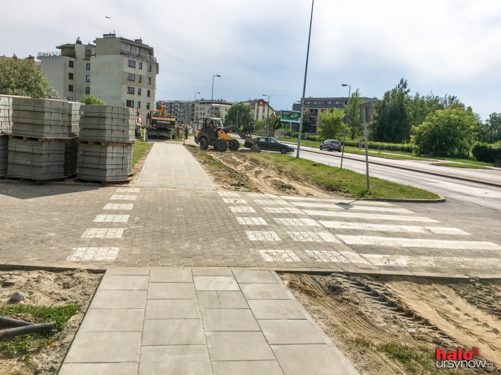 Ścieżka powstaje przy Roentgena