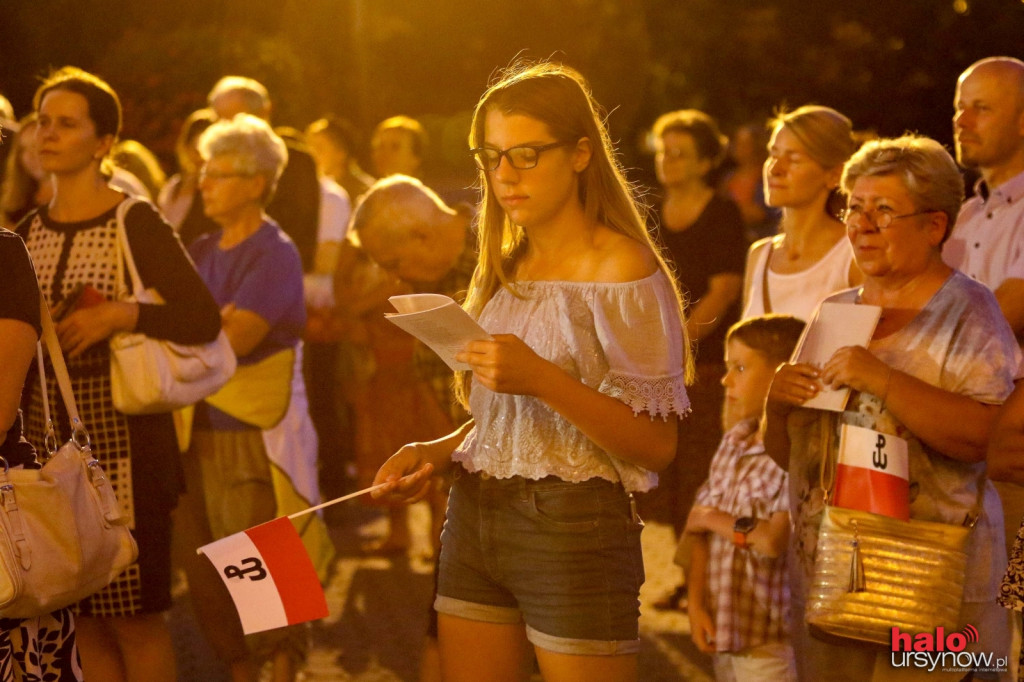 Powstańcze piosenki przy fontannie FOTO