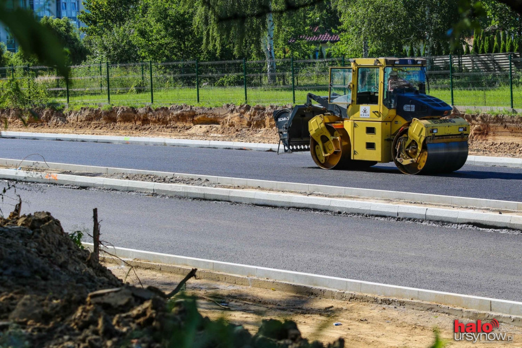 Asfalt wylany, dzielnice połączone FOTO