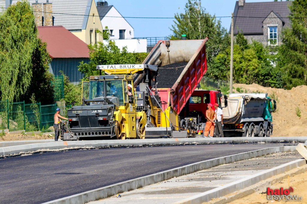 Asfalt wylany, dzielnice połączone FOTO