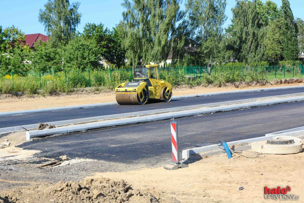Asfalt wylany, dzielnice połączone FOTO