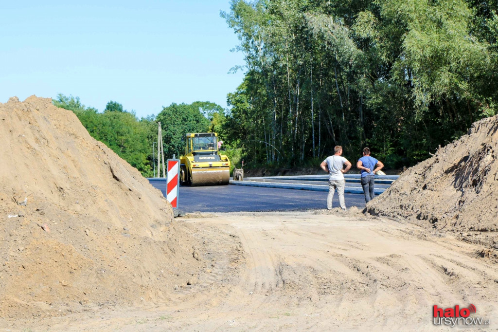 Asfalt wylany, dzielnice połączone FOTO