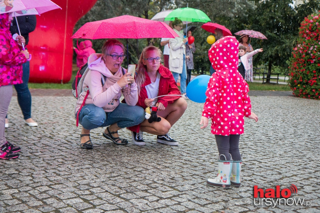 Deszczowa piosenka, czyli potańcówka w ulewie! FOTO