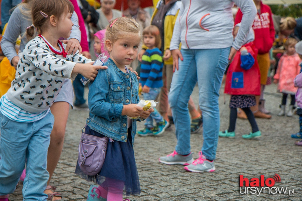 Deszczowa piosenka, czyli potańcówka w ulewie! FOTO