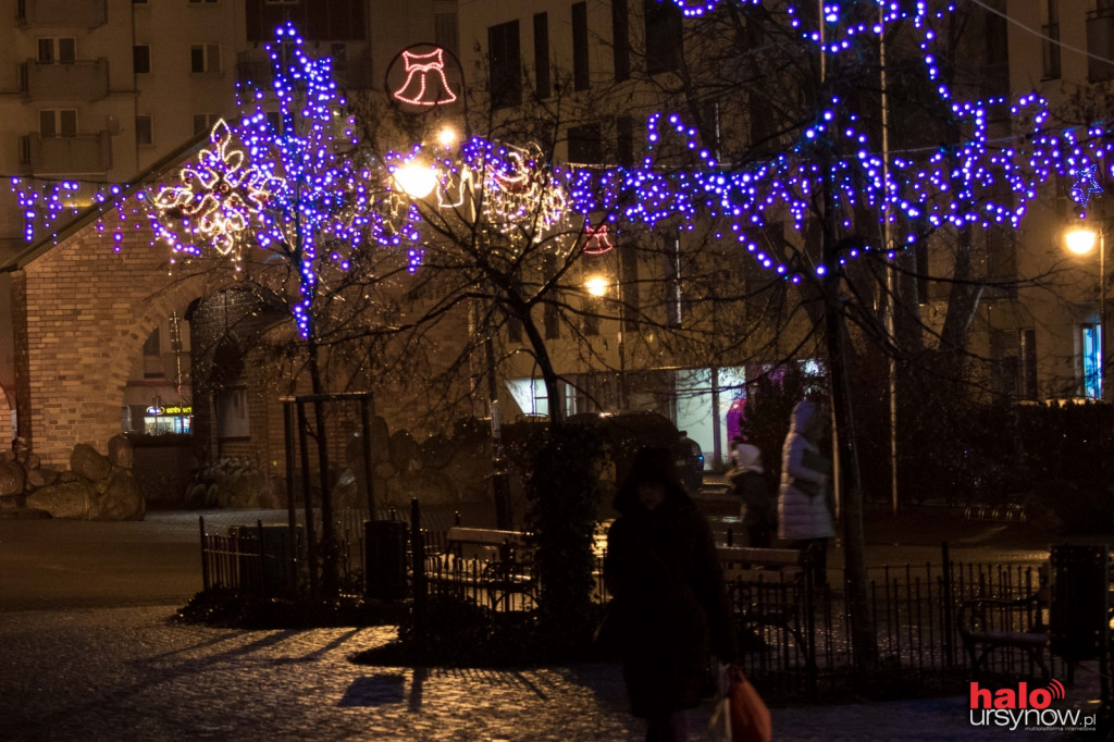 Świąteczna iluminacja w Parku Jana Pawła II